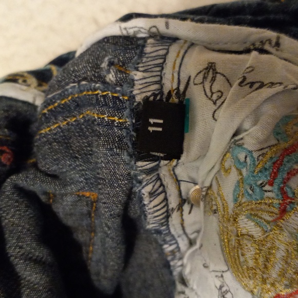 Baby Phat Bermuda Shorts JRS 11 Dark Wash Y2K Streetwear Embroidered - Picture 8 of 13